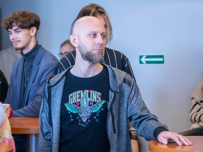 Public thumb img 9928