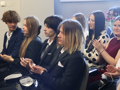 Public thumb img 8516